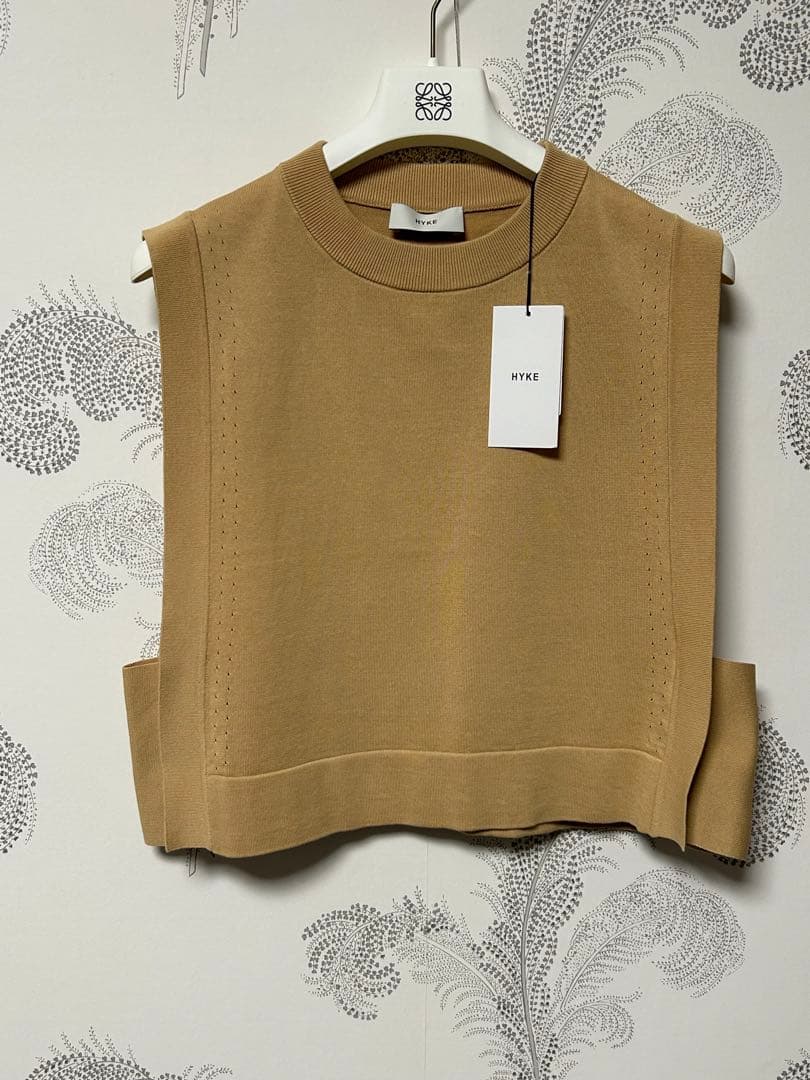 新品★ハイク(HYKE) CROPPED TOP SWEATER ★ベスト★F