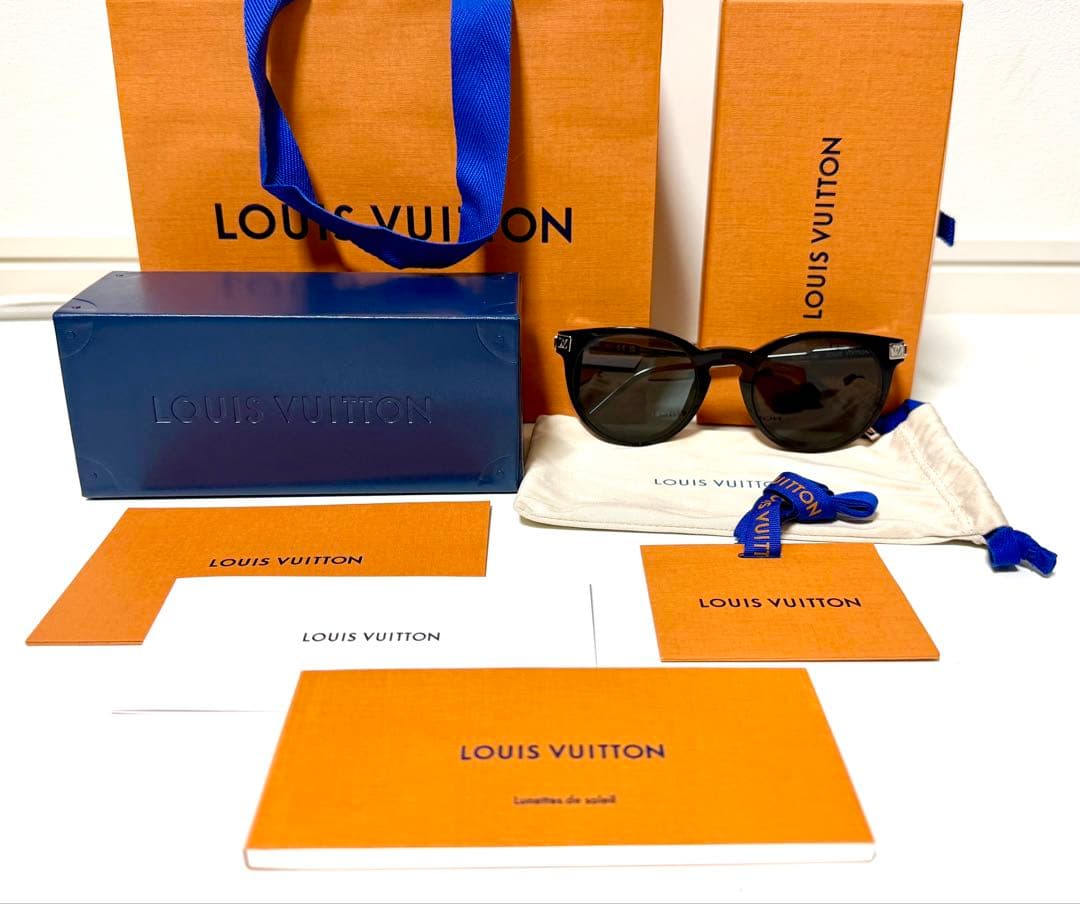 ■ルカ■✨美品⚜️LOUIS VUITTON⚜️サングラス LV モノグラム