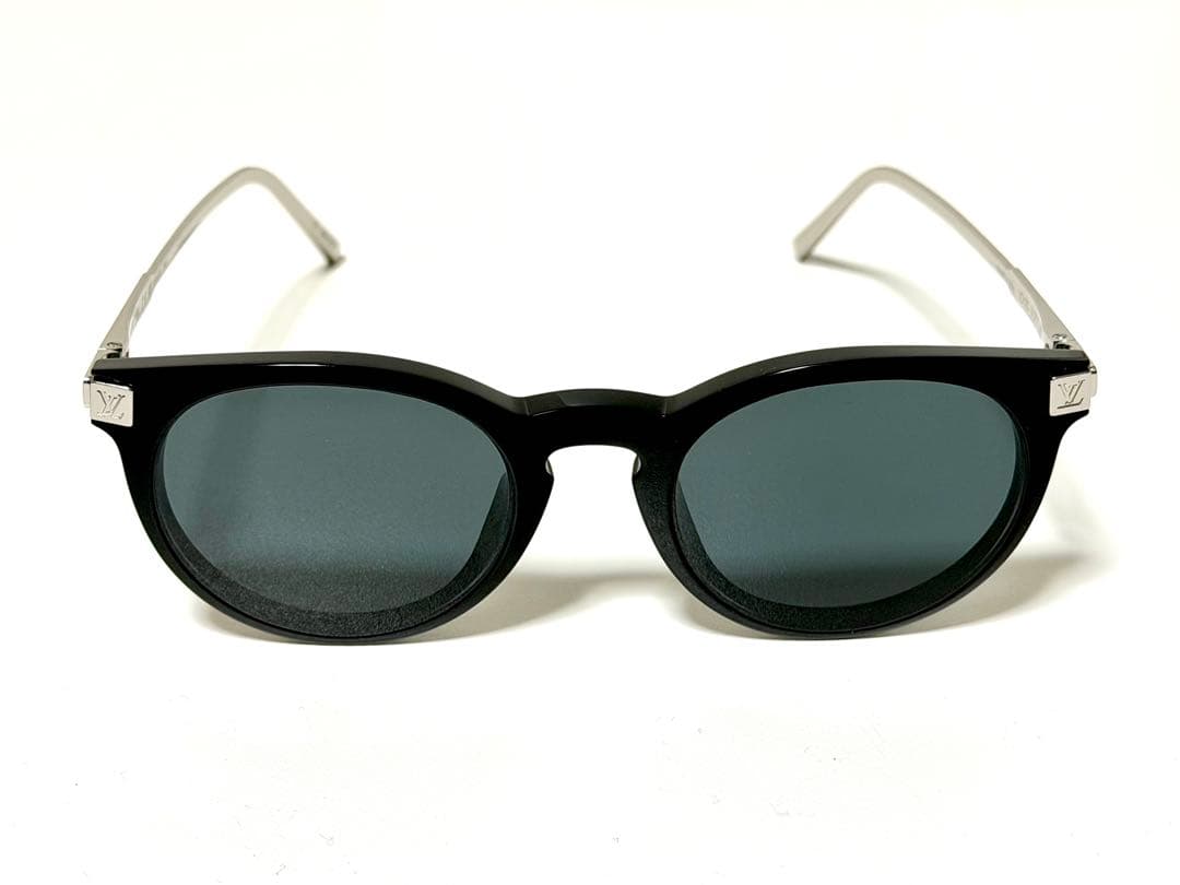 ■ルカ■✨美品⚜️LOUIS VUITTON⚜️サングラス LV モノグラム