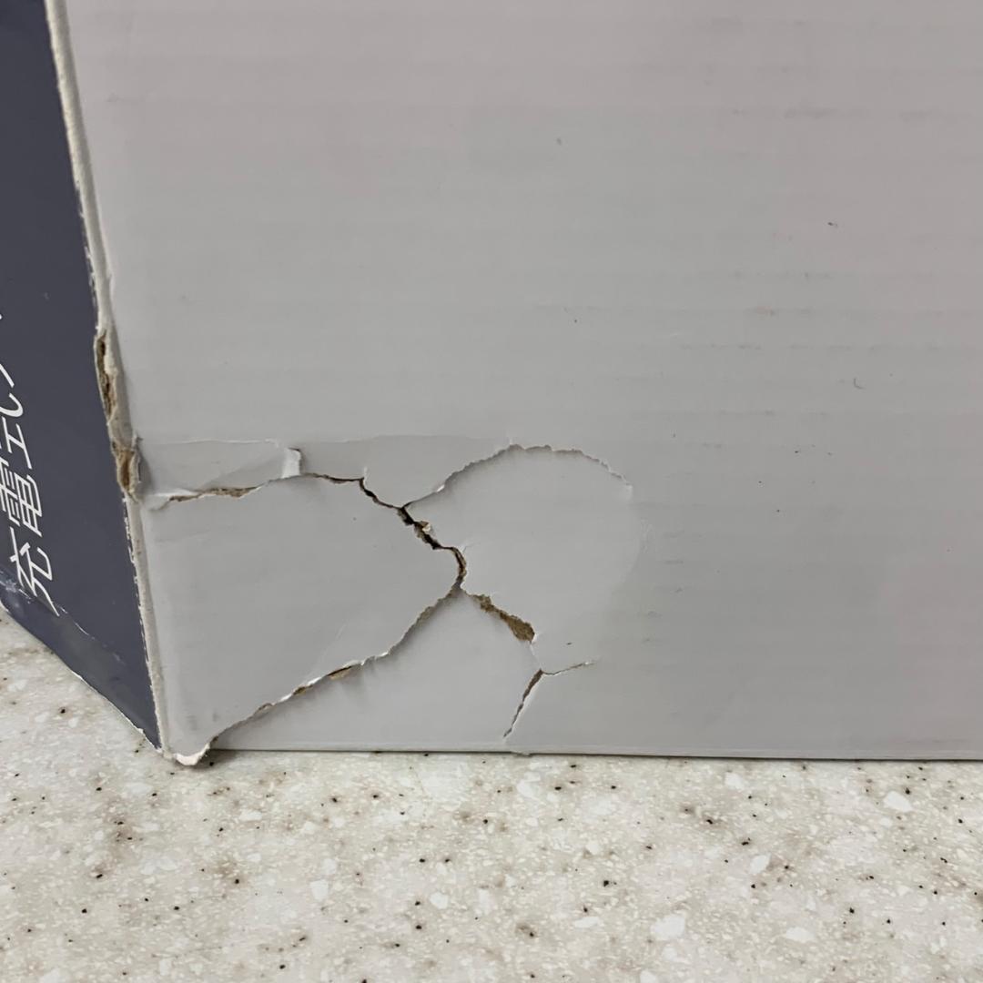 ★未使用　shark　充電式　ハンディクリーナー　掃除機　WV210J