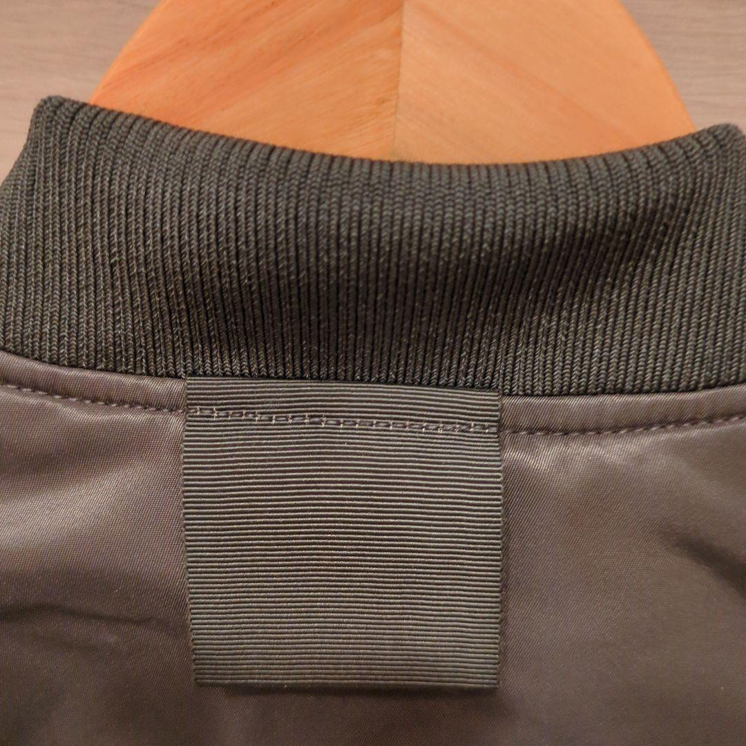 +J 2026 ハイブリッドダウンオーバーサイズMA1 UNIQLO