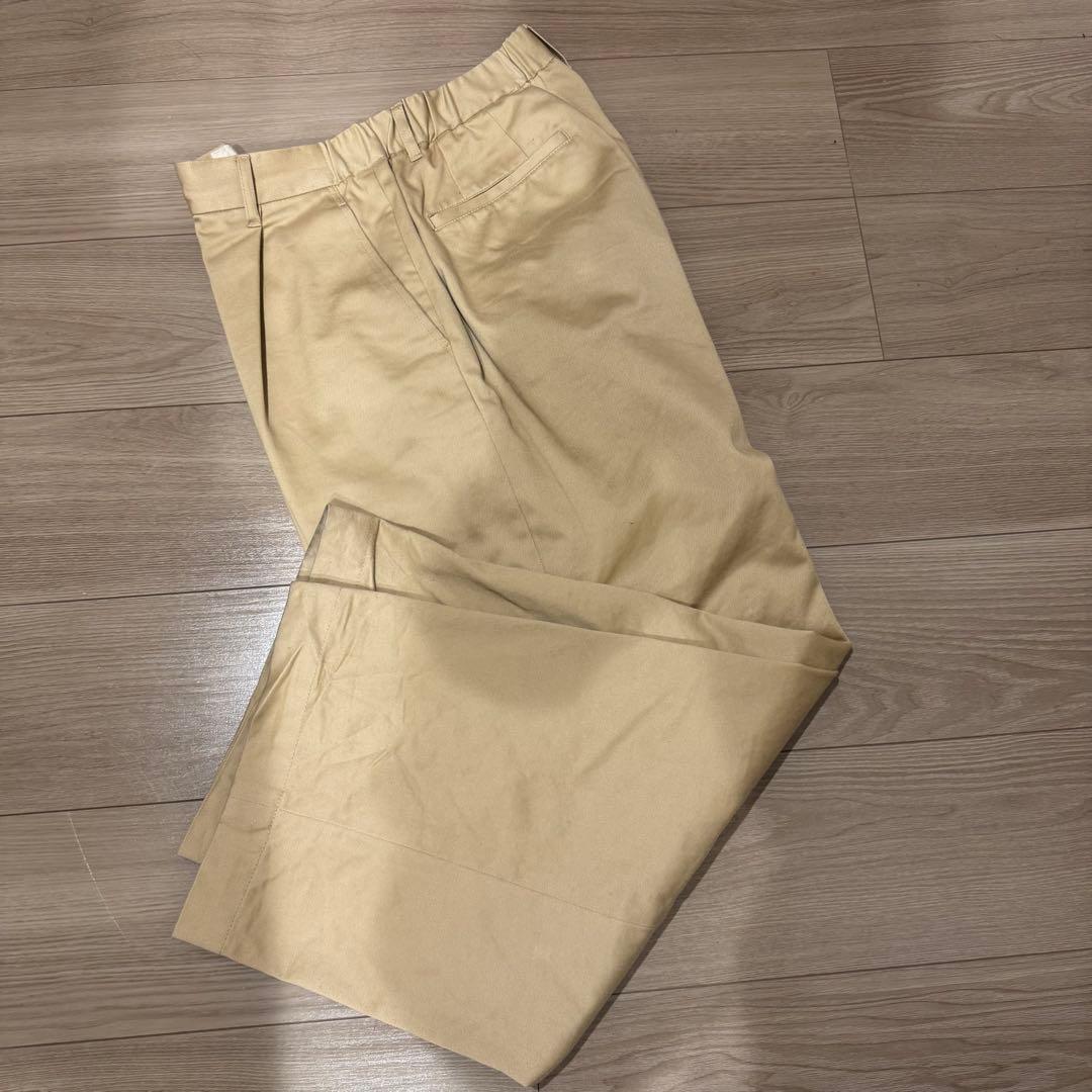 グラフペーパー　ベージュ チノパン