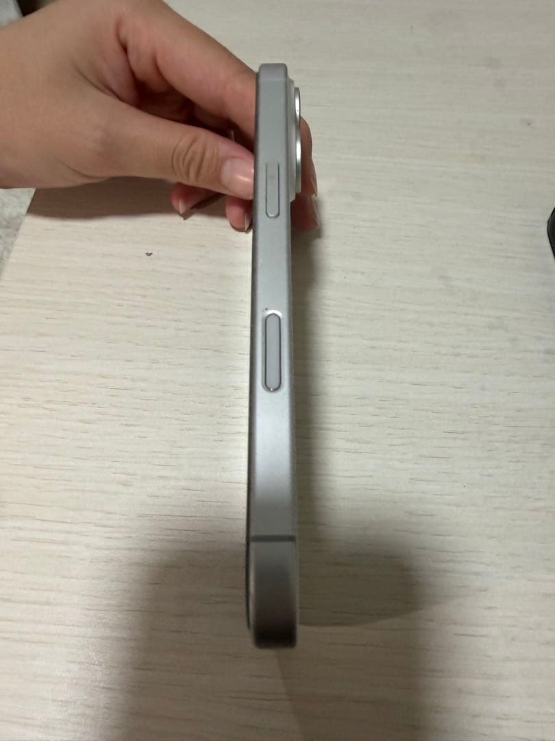 Apple iPhone 17 ホワイト 本体　箱あり