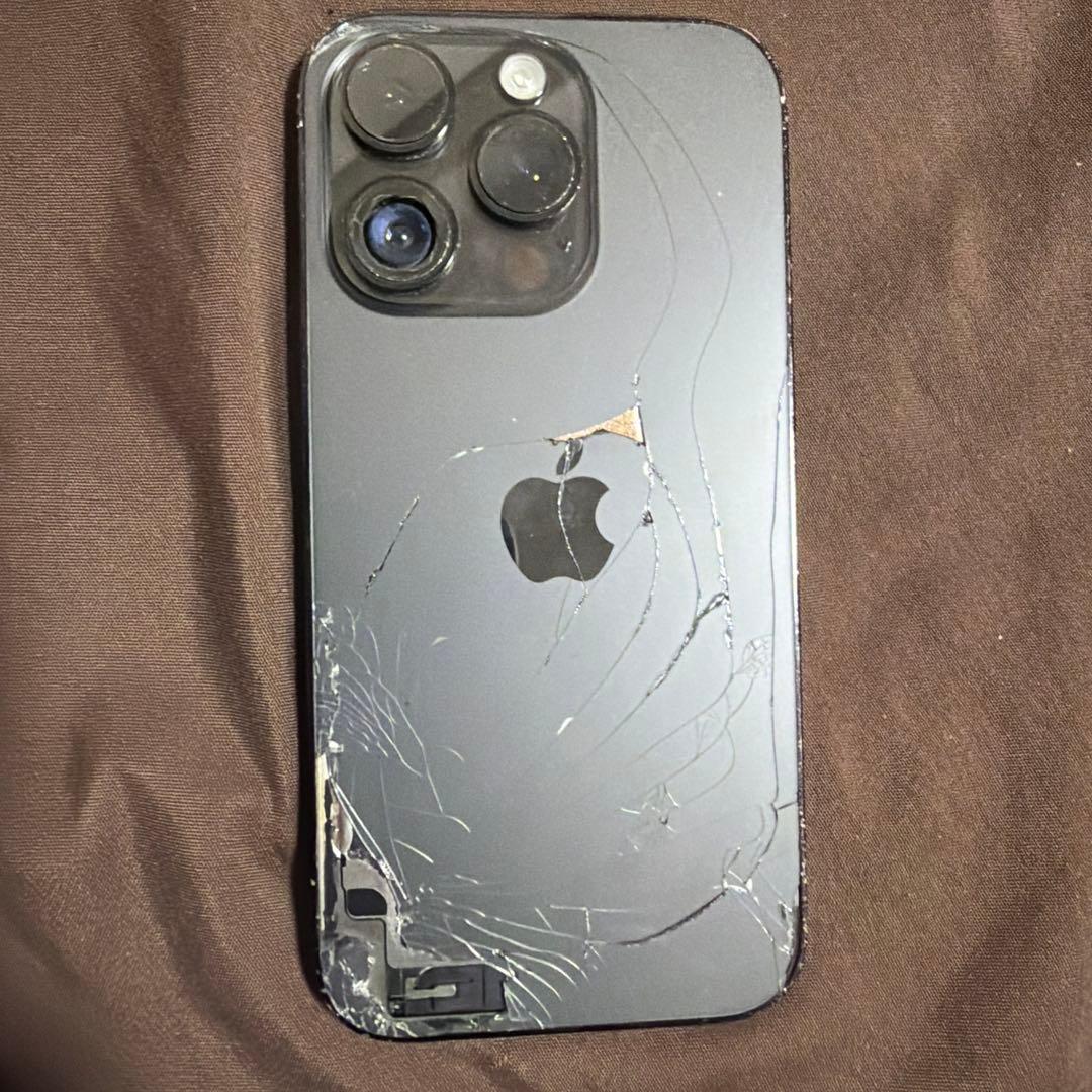 iPhone 14 ブラック 本体 画面ひび割れ