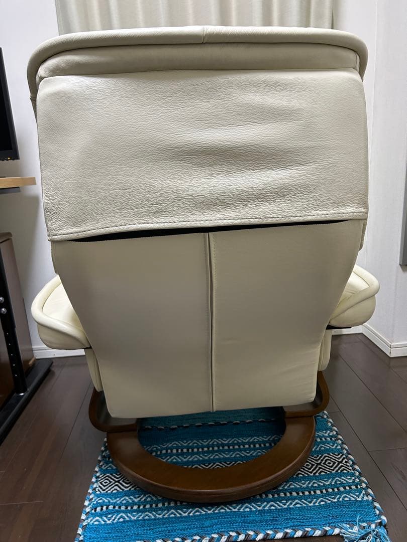 フランスベッド　本革　アイボリー　リクライニングソファ