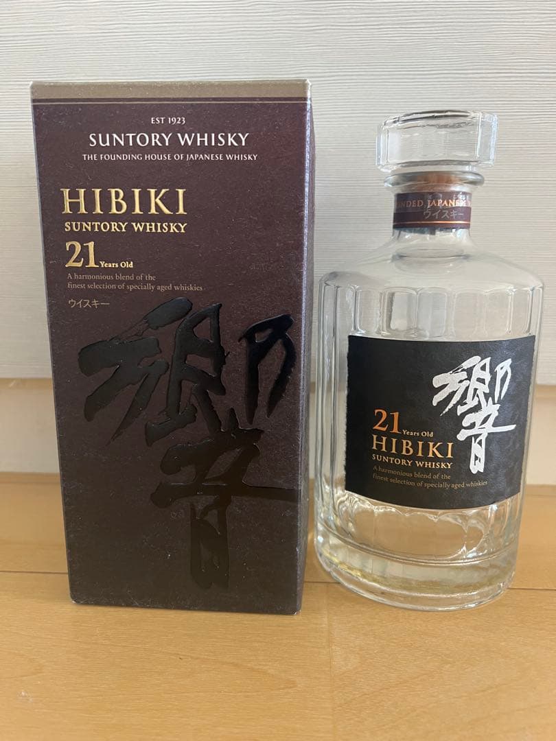 SUNTORY＊黒響21年ウイスキー700ml＊空瓶箱付き