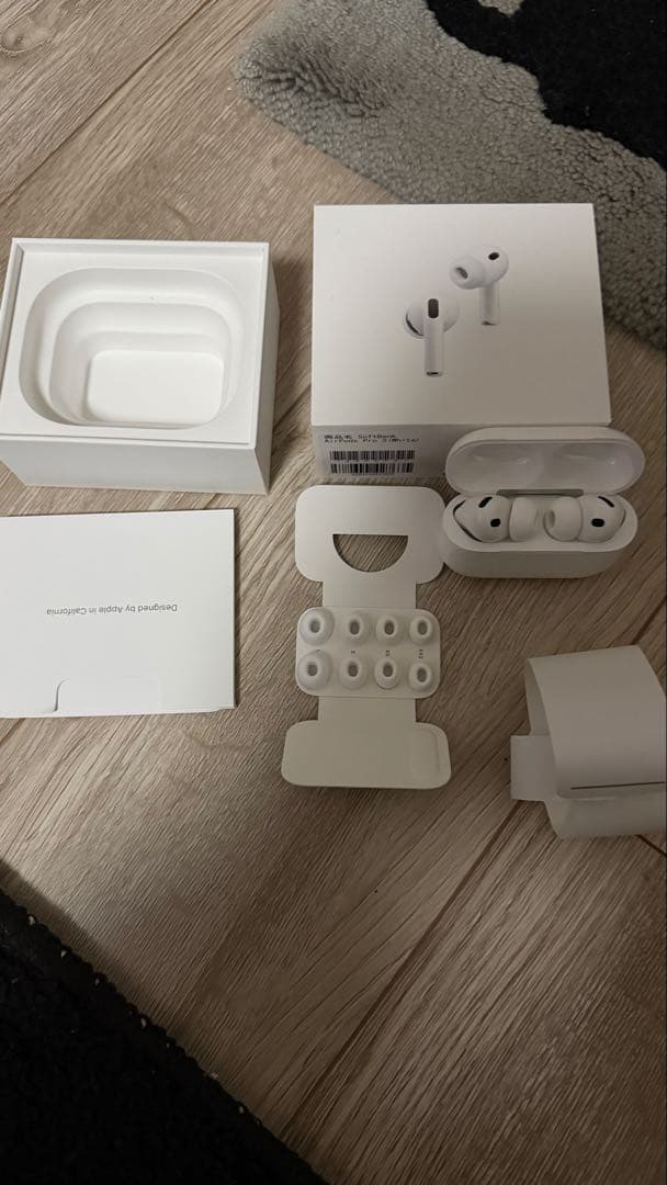 【５時間使用のみ】AirPods Pro 3 本体 傷無し 付属品全てあり