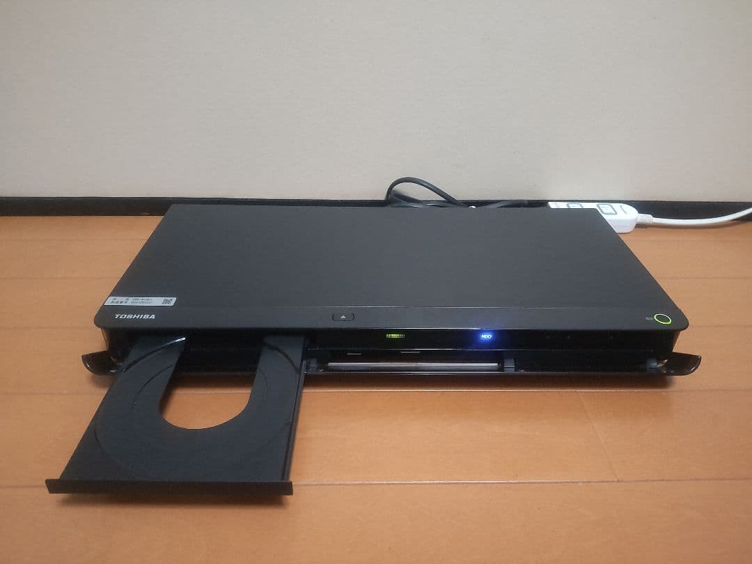 東芝　REGZA　DBR―W1007 1TB→3TB プチメンテ済み