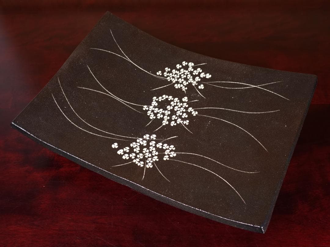 近藤豊（父:人間国宝 近藤悠三）晩年期の代名詞作 粉華俎皿 幅40cm 共箱