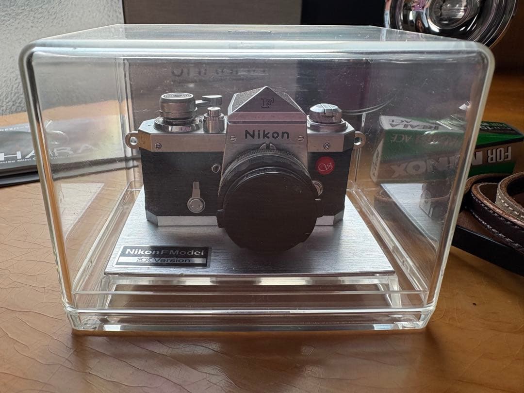 タ*ク様 SHARAN NikonF ミニカメラ