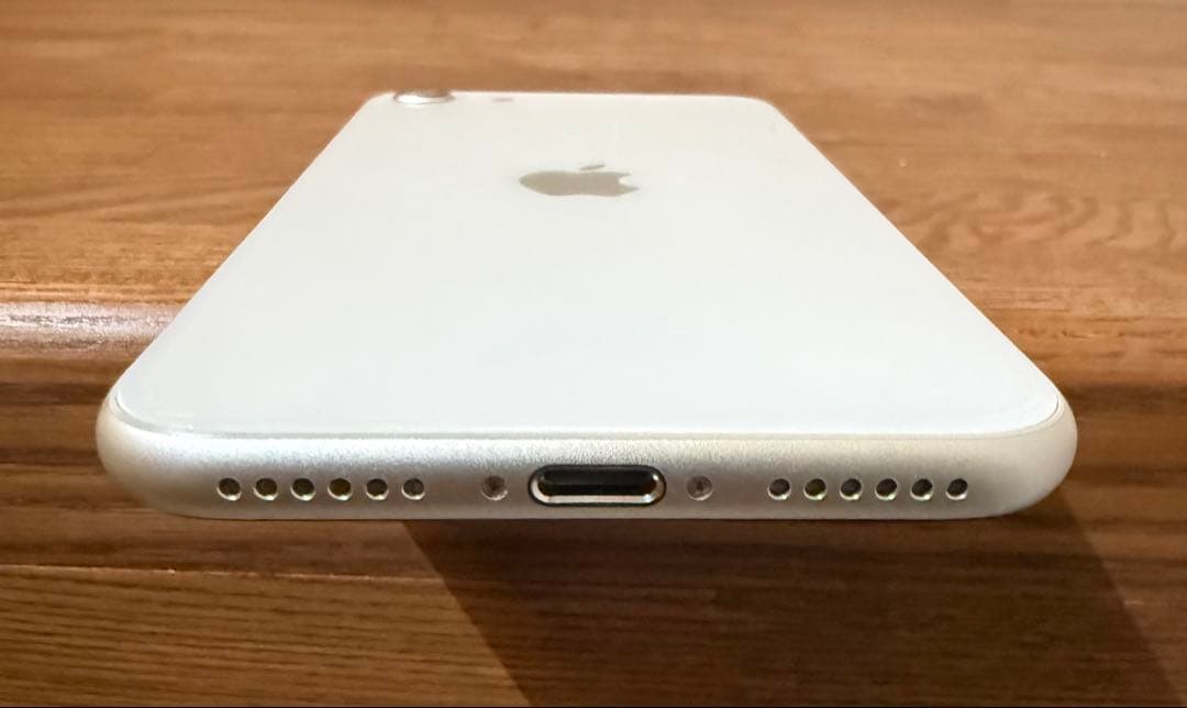 【美品】iPhone SE3 64gb