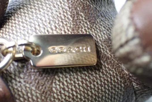 COACH シグネチャー（小物）・ベア　チャーム　キーホルダー