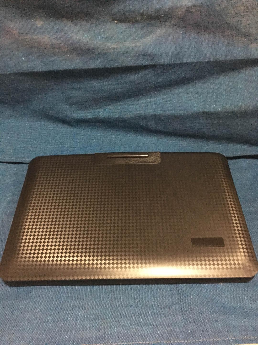 【新品未使用】15.6インチ DVDプレーヤー