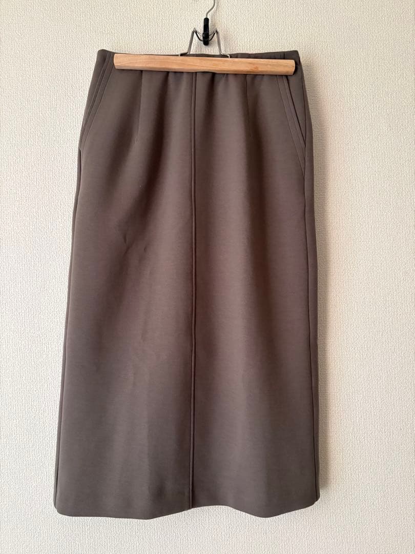 新品タグ付き　ビアズリー ダンボールパフトレーナー セットアップ プレゼント付き