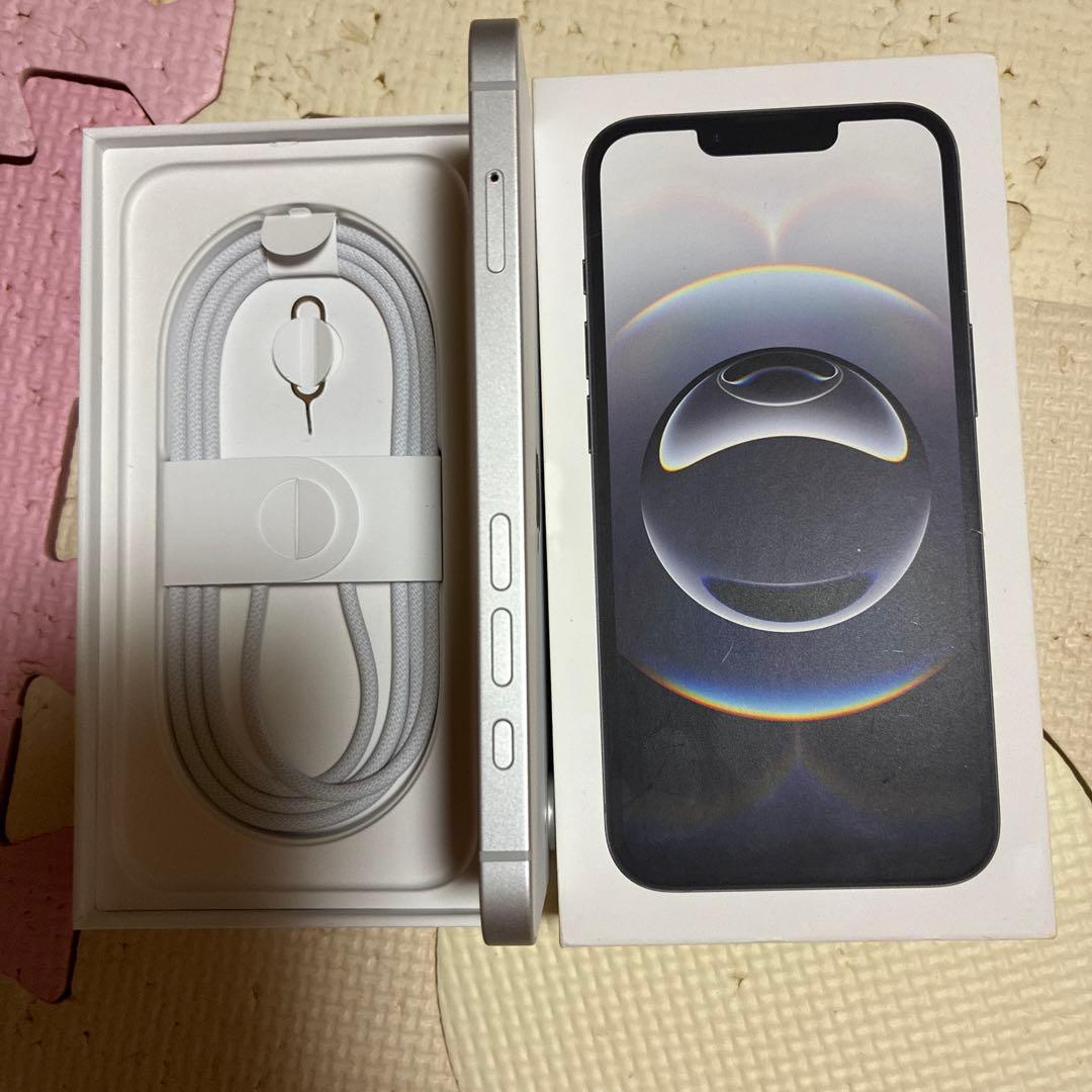 iPhone 16e ホワイト　128 SIMフリー　ホワイトのお箱