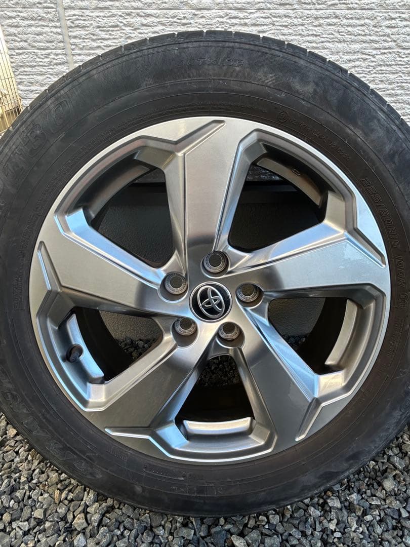 トヨタ純正 RAV4 Gグレード アルミホイール・タイヤ 4本セット　純正戻し