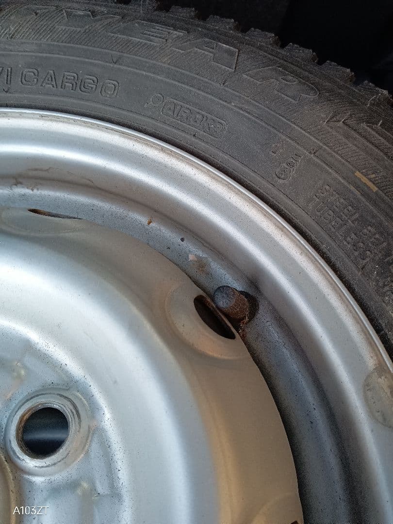 送料無料　匿名　冬仕様　※2本※　12インチ　 スタッドレスタイヤ