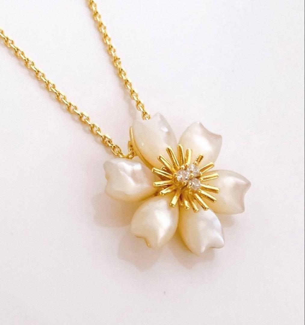 Ceiller様 白蝶貝 フラワー ネックレス