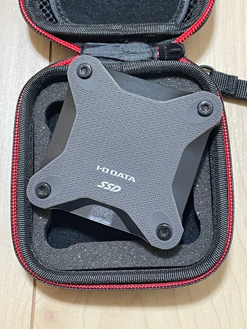◻️新品 I-O DATA ポータブルSSD 960GB 耐衝撃 ケース付き