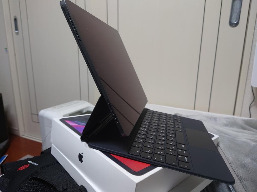 iPad Pro (第4世代) 12.9インチMagic Keyboardセット