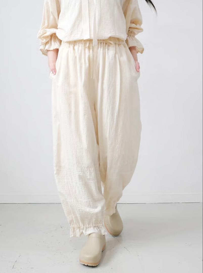 qiri｜キリ｜ギャザーパンツ｜キナリ　アンビデックス