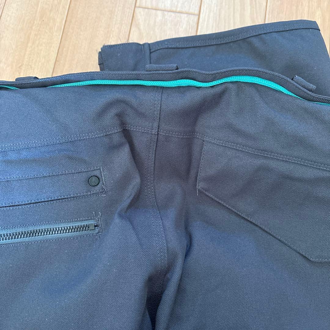 VOLCOM スノーボードウェア　上下セット