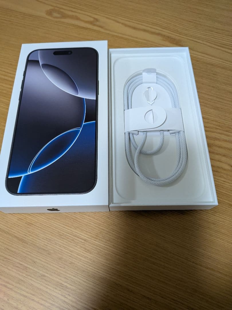 iPhone16 ProMax 256GB SIMフリー ブラックチタニウム