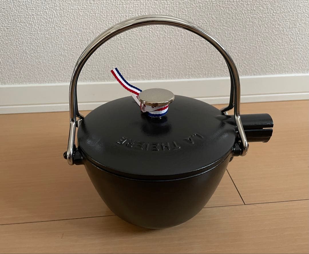 美品　ストウブ　Staub ケトル　ラウンドティーポット　ブラック　黒