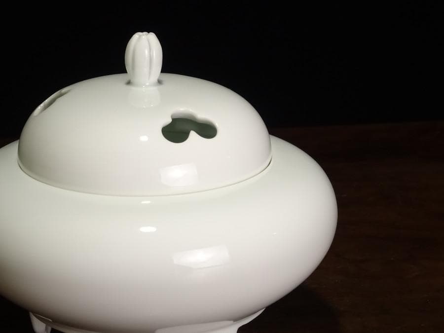 人間国宝　井上萬二　本人作　白磁　香炉　香道具　茶道具　飾物　床間飾