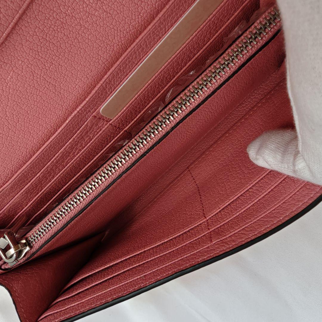 美品　ミュウミュウ　長財布　マドラス シティカーフ ウォレット　ピンク