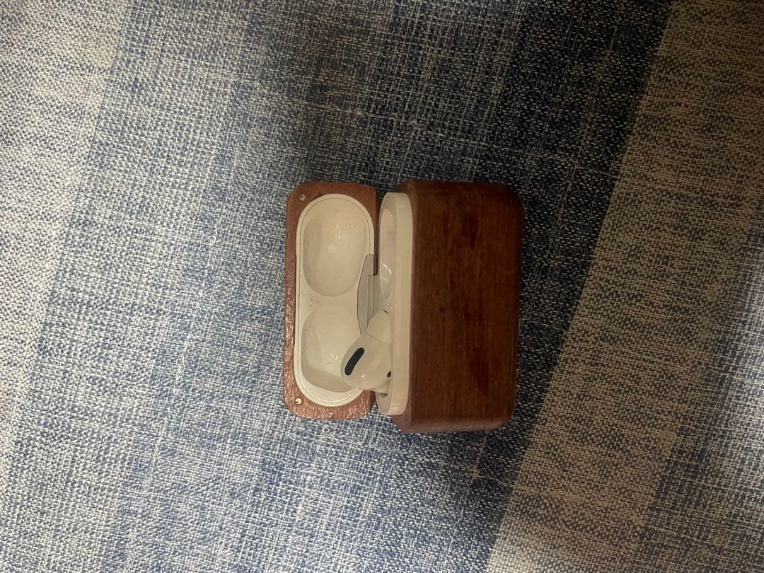 AirPods本体 ウッドケース付き