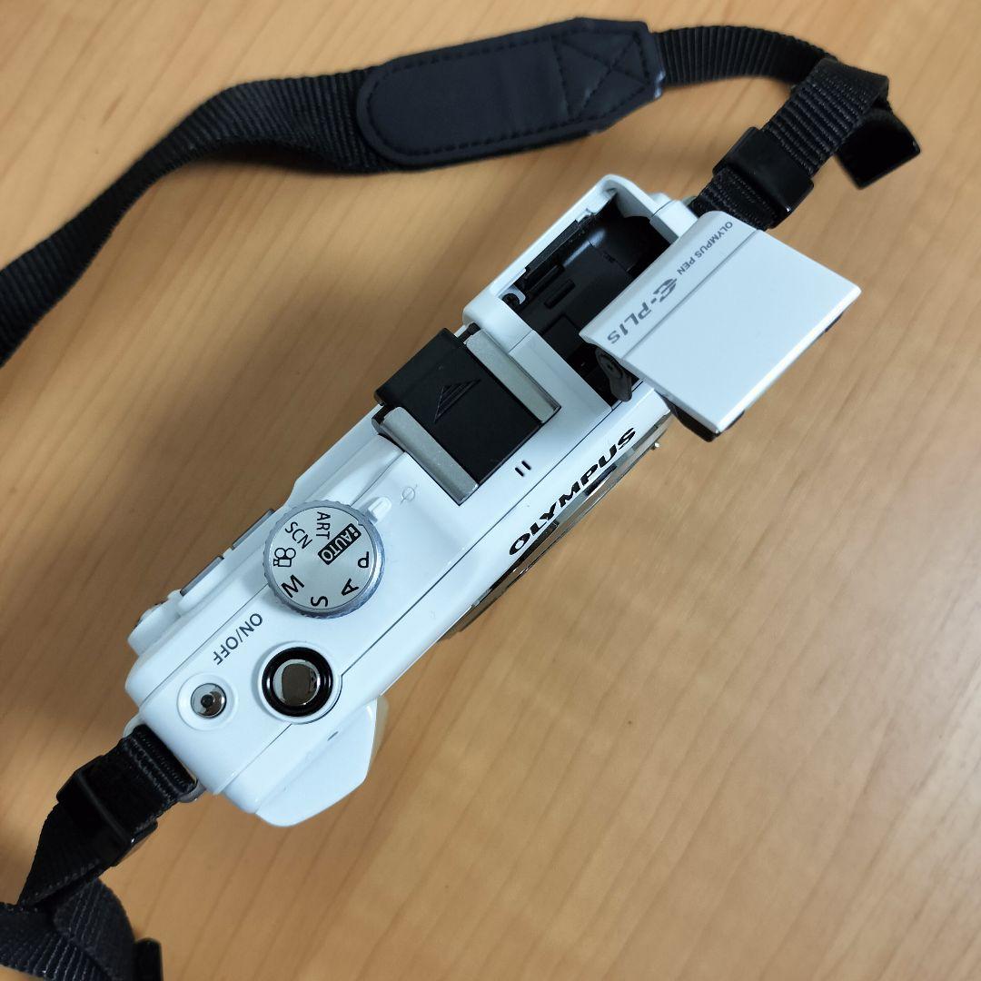 【美品】OLYMPUS PL1s ミラーレスカメラ 　レンズ２本