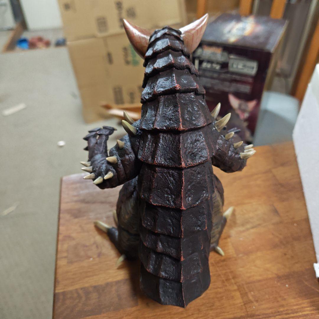 特撮スーパーコロシアムシリーズ 劇場限定EXゴモラ 値下げできません