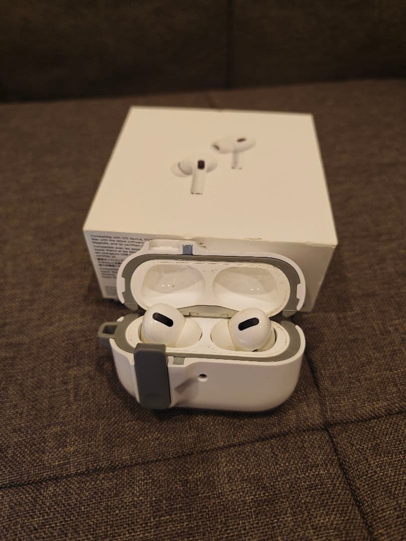 イヤホン Apple Airpods Pro with case