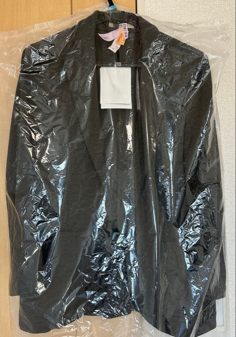 CUCITO IN FIRENZE（クチートインフィレンツェ）のジャケット