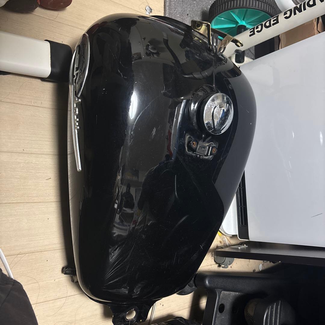 シャドウ400 バイクタンク 鍵なし