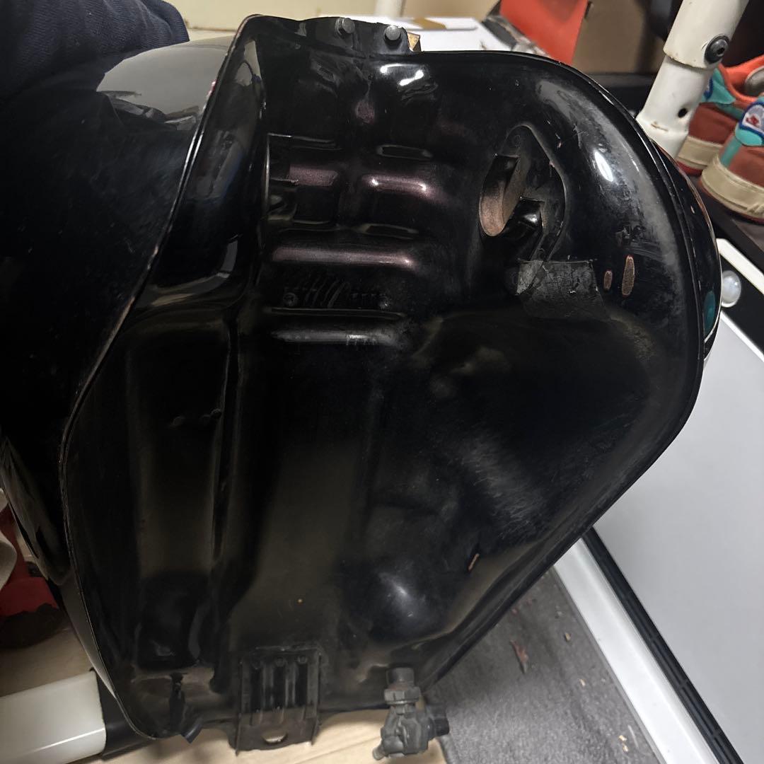 シャドウ400 バイクタンク 鍵なし