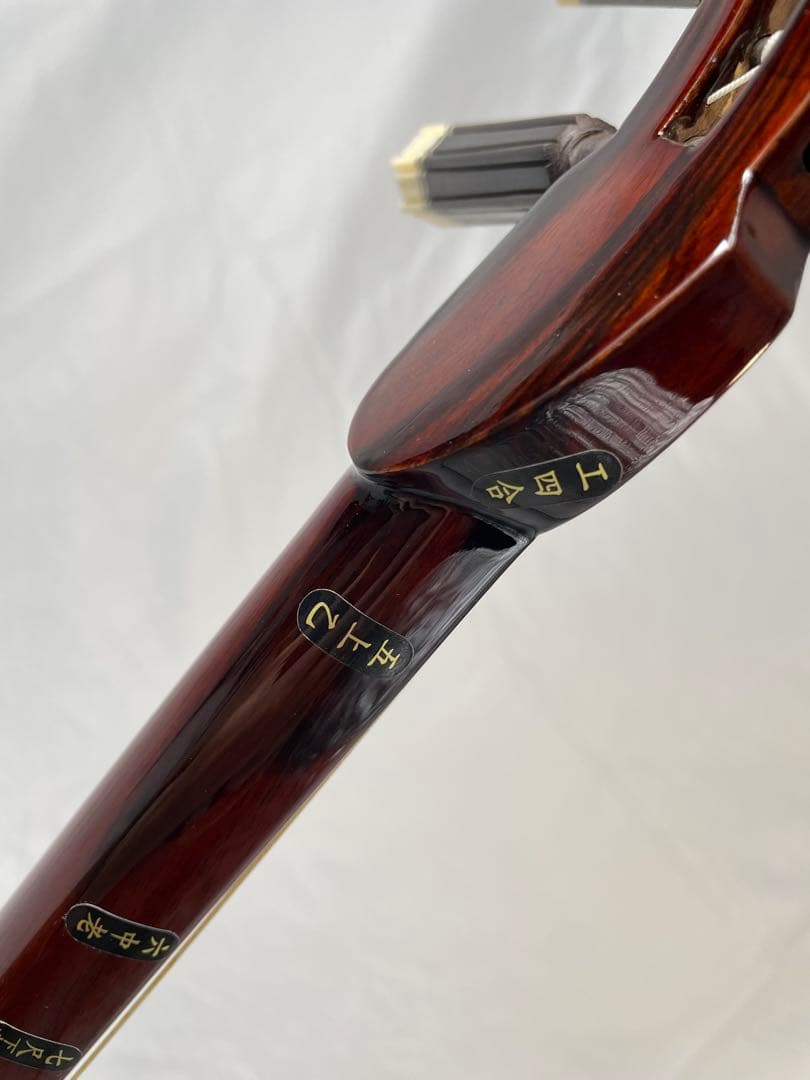 縞黒檀/カマゴン棹 強化張り・蛇皮三線