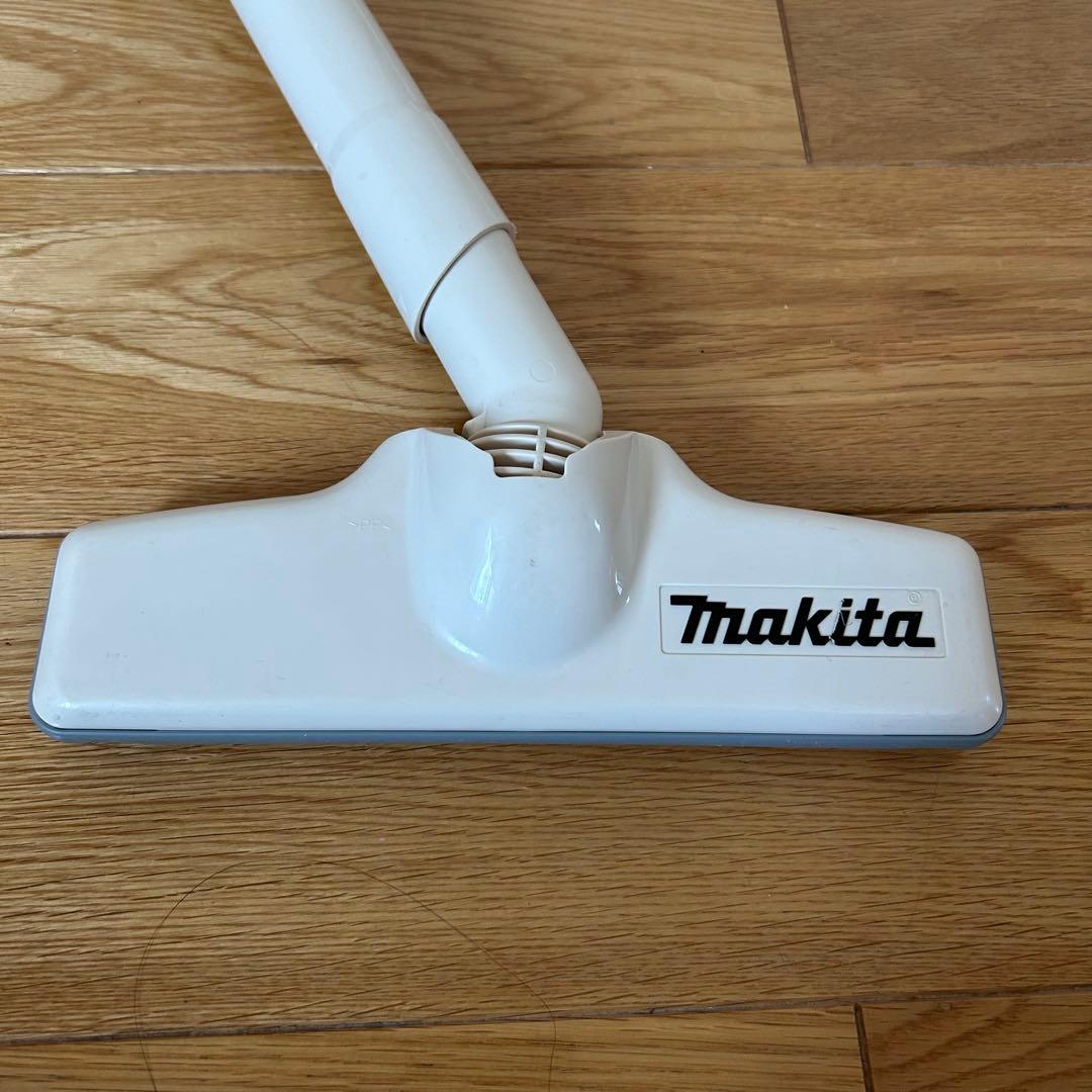 Makita スティッククリーナー TURBO 60 & スタンド付き