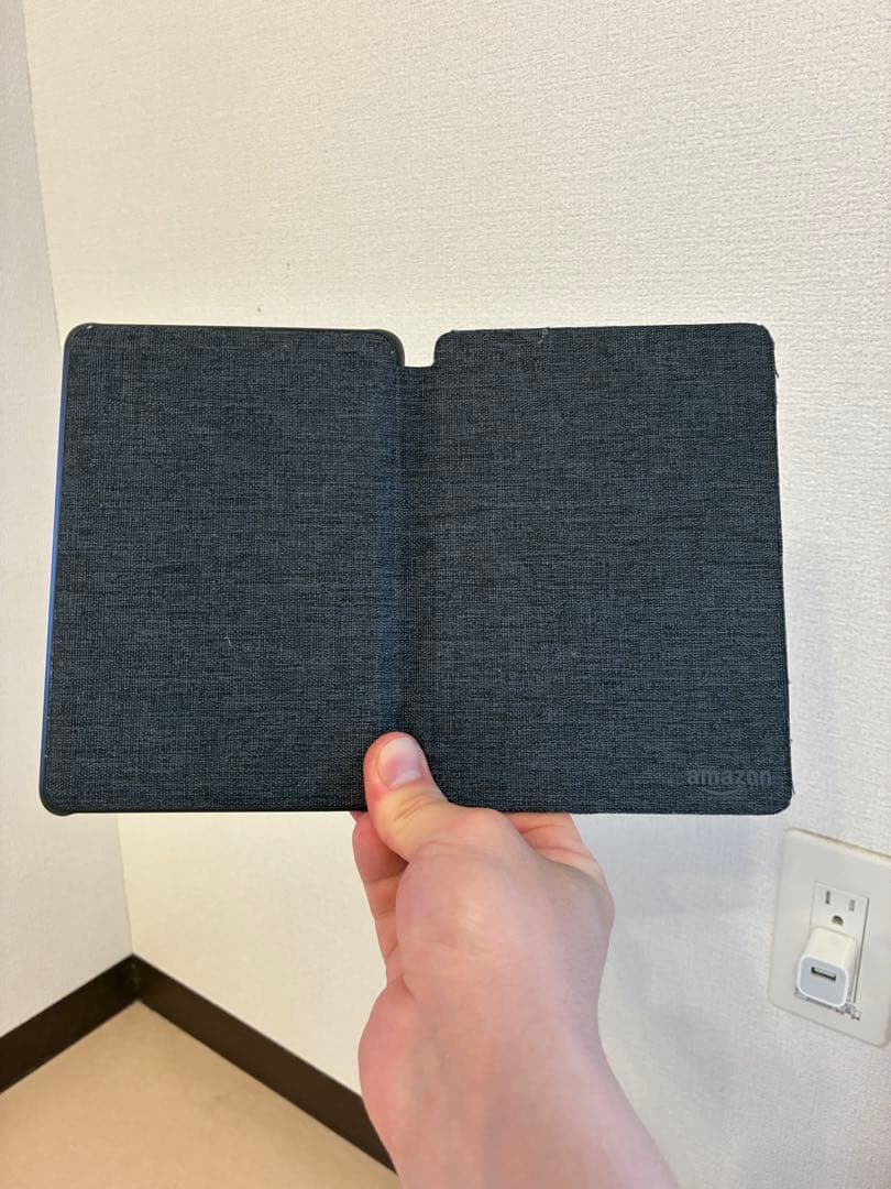 Kindle Paperwhite 第10世代(カバー及び保護フィルムつき)