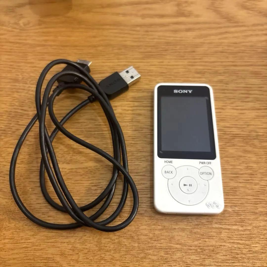 2PMコラボ　SONYウォークマン　ニックン