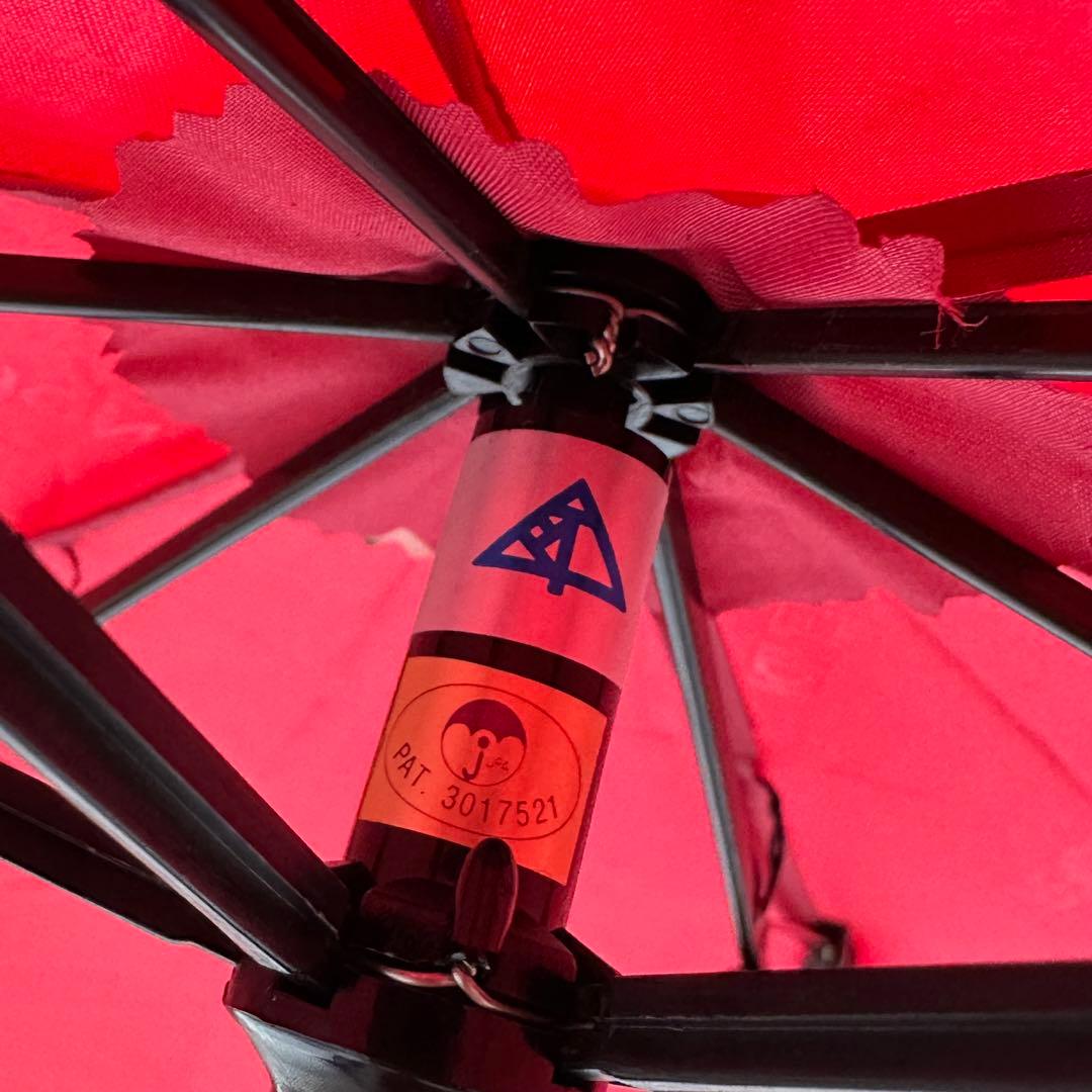 良品✨ フェンディ 折り畳み傘 ズッカ柄 赤 金 手動開閉 傘袋付き