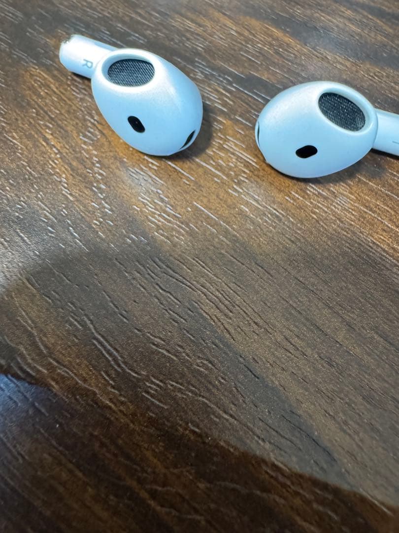 Airpods4 ノイズキャンセンリング搭載モデル