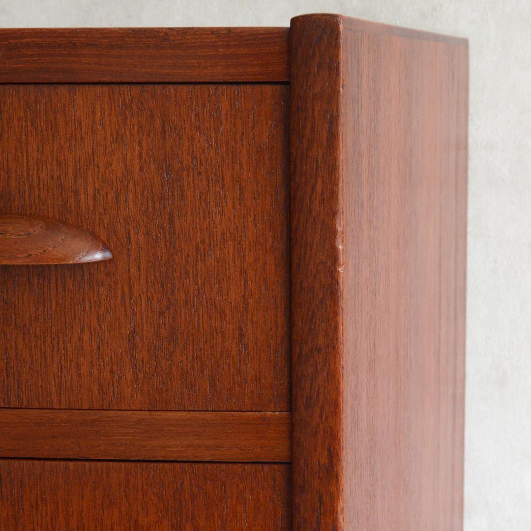 デンマーク 北欧ヴィンテージ チーク 6段 チェスト 鍵付 北欧家具 Lサイズ