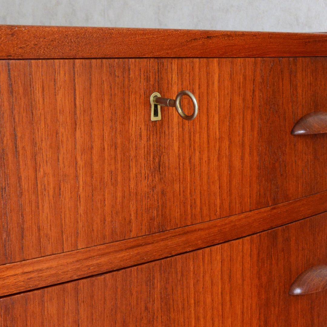 デンマーク 北欧ヴィンテージ チーク 6段 チェスト 鍵付 北欧家具 Lサイズ