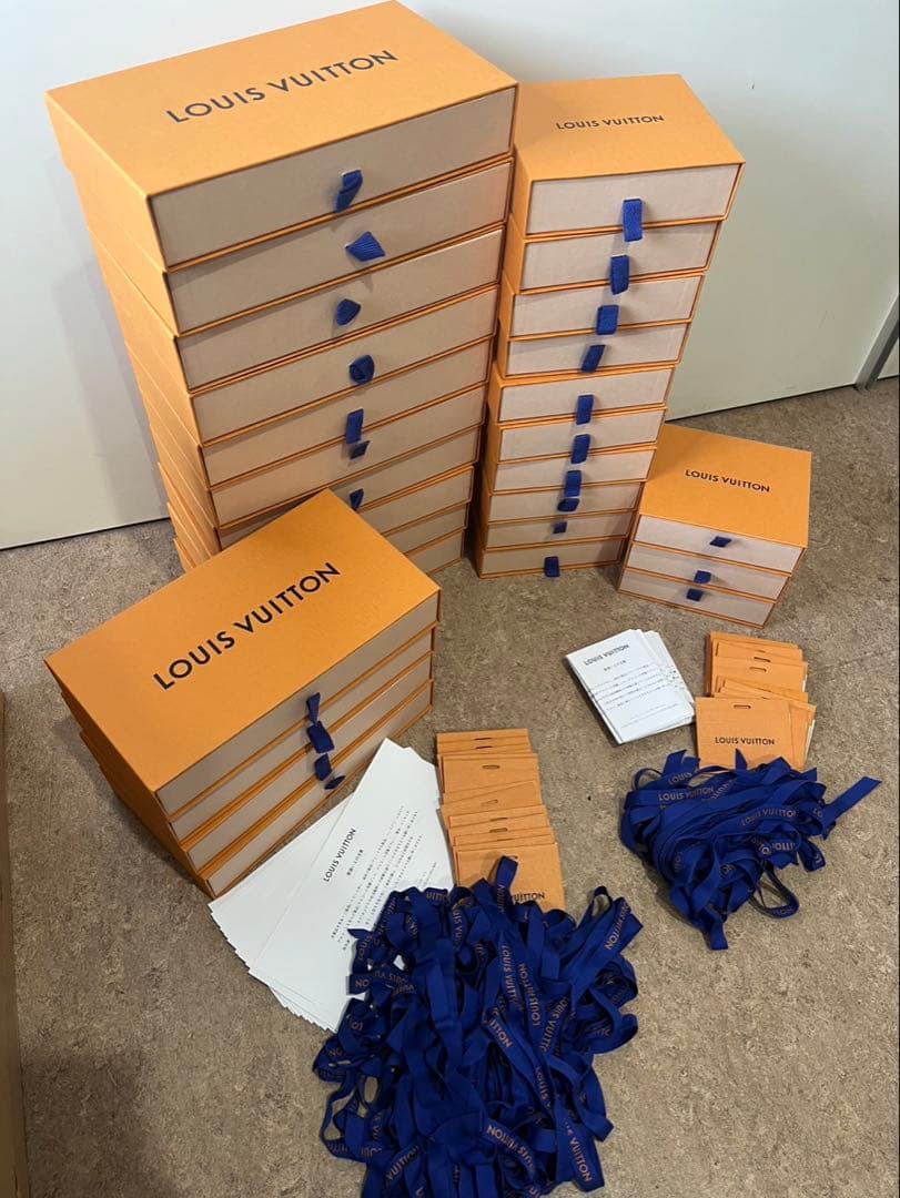 LOUIS VUITTONルイヴィトン　保存用空箱　27個セット