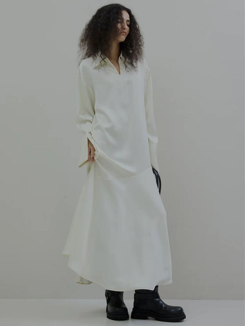 ワンピース SATIN DRESS