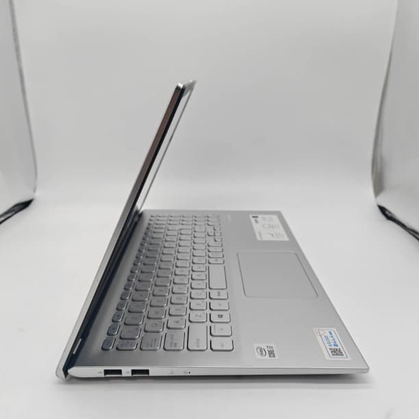 バッテリー◎ フルHD 15 ASUS i7-10 SSD512GB オフィス