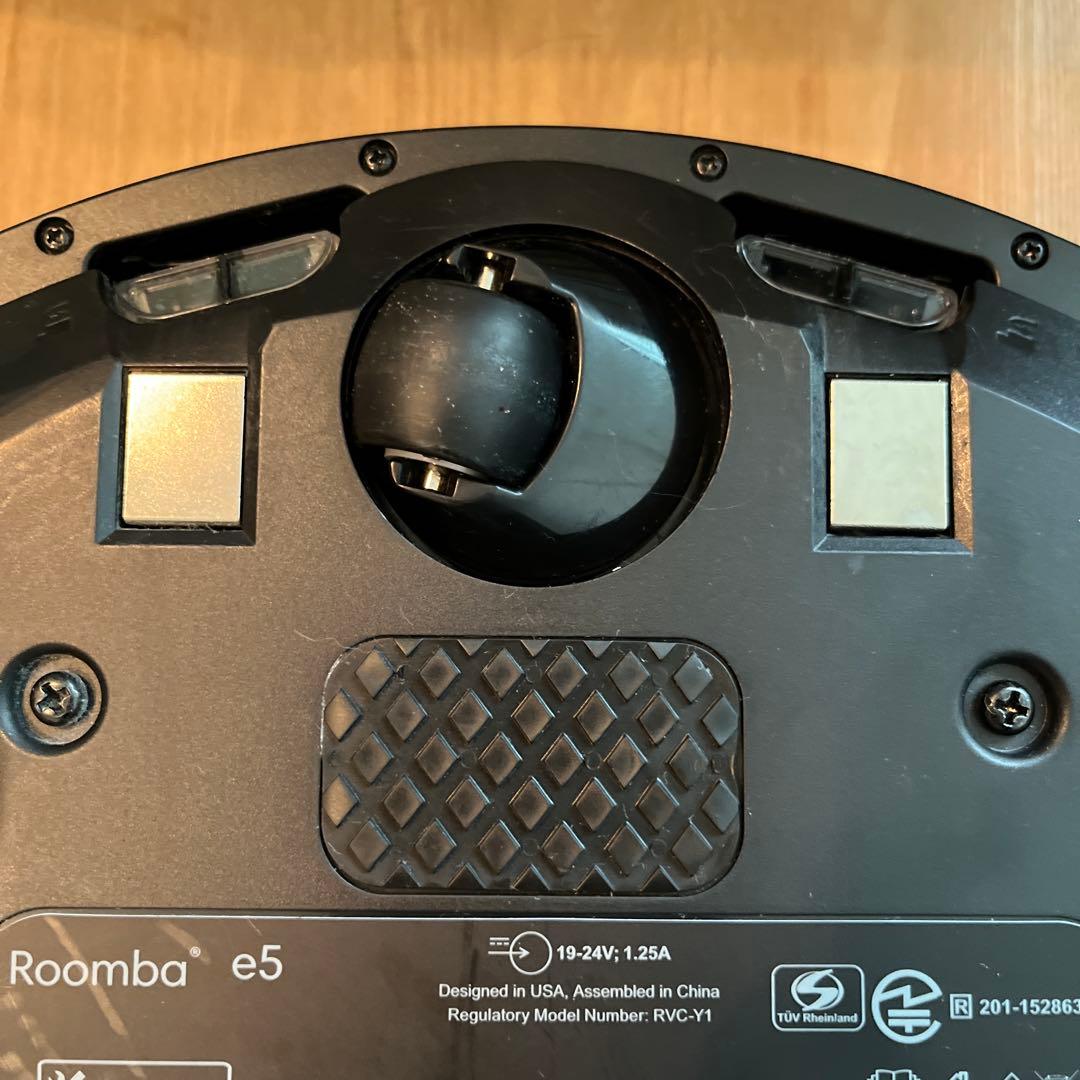 iRobot Roomba ルンバ　e5 ロボット掃除機 本体、箱付き