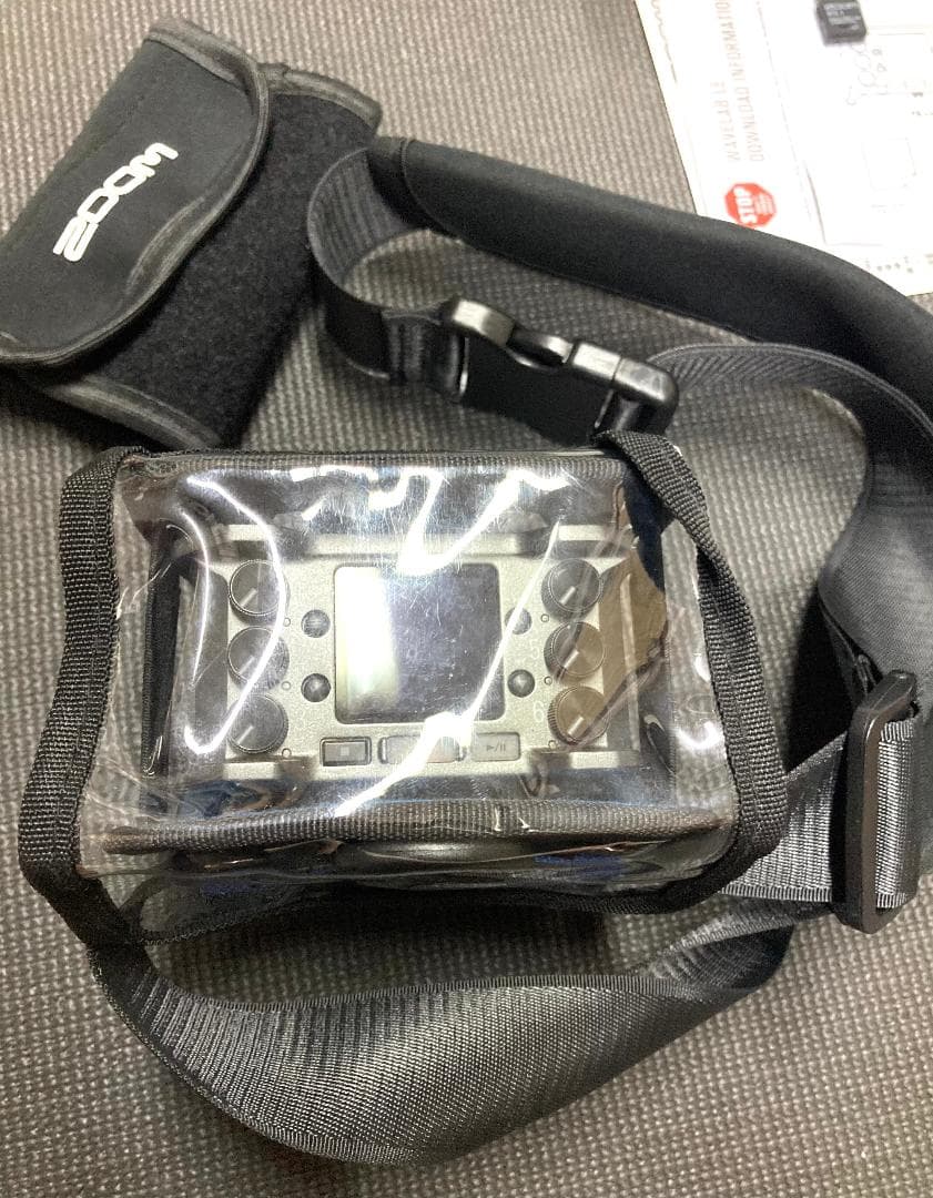 ZOOM ( ズーム ) F6 6chフィールドレコーダー ＋ケース＋BTA-1